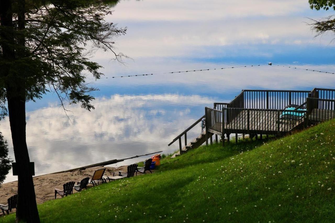 Sunny Point Resort Otter Lake المظهر الخارجي الصورة
