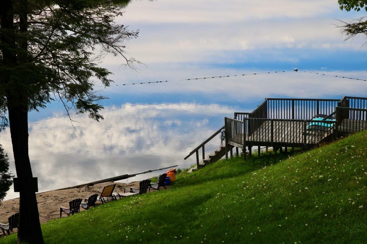 Sunny Point Resort Otter Lake المظهر الخارجي الصورة