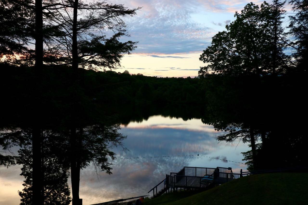 Sunny Point Resort Otter Lake المظهر الخارجي الصورة